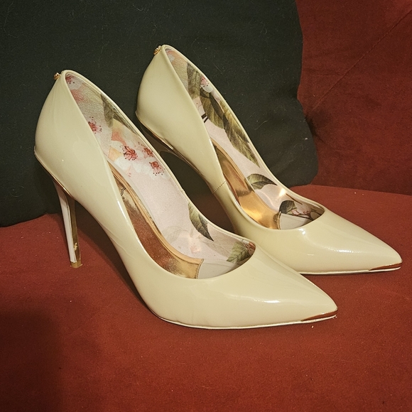 Ted Baker London Shoes - Ted Baker Women's Kaawa Patent Leather Formal Shoe Nude 6.5